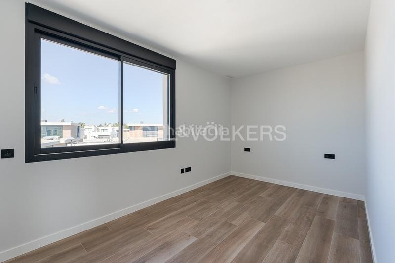 Foto dc2aaba4-8f37-4dd9-bfc6-ea1e54373598. Casa moderna villa de lujo en torre en conill en Torre en Conill-Cumbres de San Antonio Bétera
