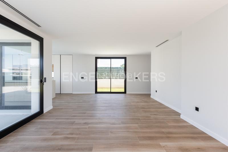 Foto de882640-118b-4e31-9748-1fc8451ceaec. Casa moderna villa de lujo en torre en conill en Torre en Conill-Cumbres de San Antonio Bétera