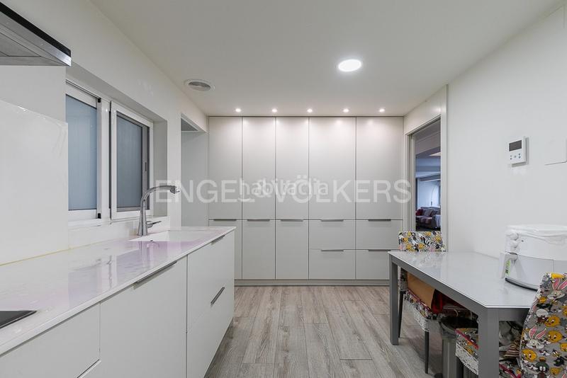 Foto 28b98279-4641-4ee8-91b0-384b61e2403f. Apartament amb calefacció aparcament a Sant Francesc Valencia