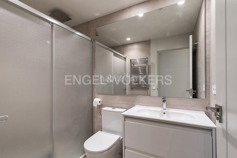 Foto f0b7d533-531f-4265-b76f-7bc24d9822e6. Apartament amb calefacció aparcament a Sant Francesc Valencia