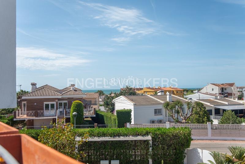 Foto 0ed3719c-4605-4e74-a578-a4aef47faf0c. House with heating parking pool in Alcanar