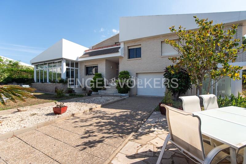 Foto 1327a2c8-dc3f-494f-af5c-7e859e1b1923. House with heating parking pool in Alcanar