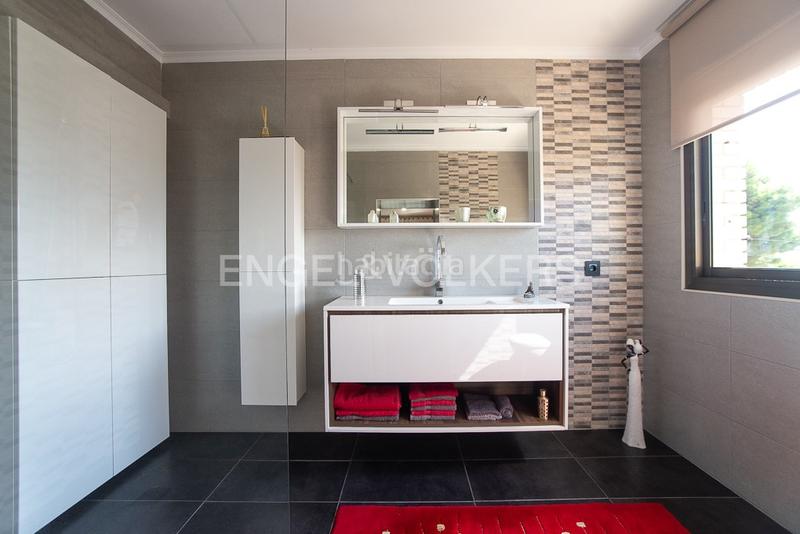 Foto 21629f6c-09c1-43f6-8241-8ce1edde51e1. House with heating parking pool in Alcanar