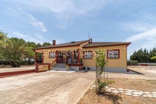 Casa a Poblets (els). Chalet familiar