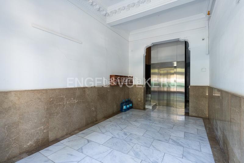 Foto 173064d3-77e3-40d4-ad0a-4df6bc26bf7b. Apartament amb calefacció a Gran Via Valencia