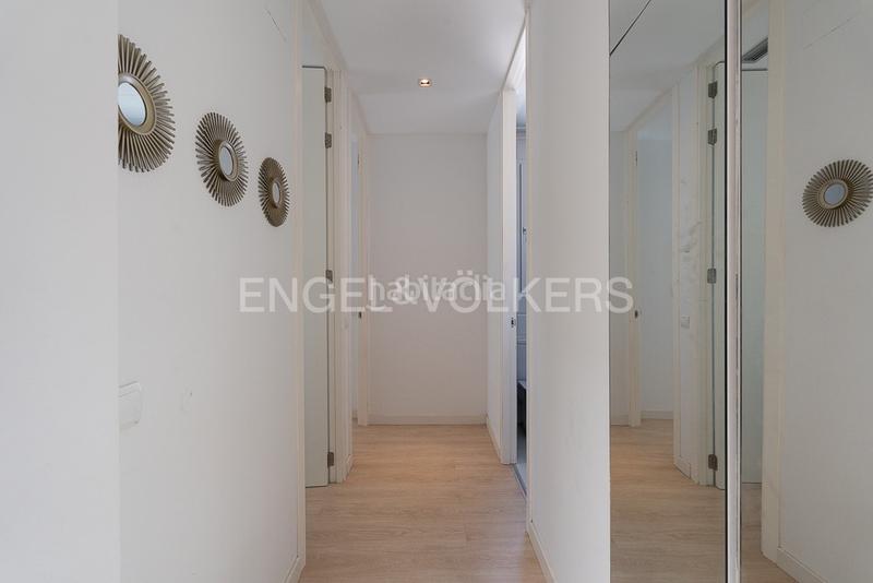 Foto 38859639-8633-438f-8795-7f93b93fe18a. Apartament amb calefacció a Gran Via Valencia