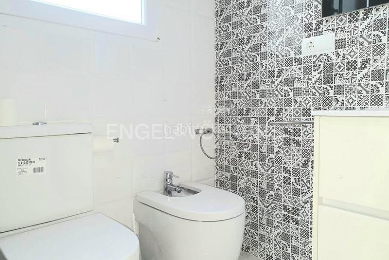 Foto e756d59b-7f98-4d21-a631-fd3662d76801. Apartament amb calefacció a Gran Via Valencia
