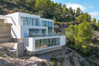 Maison  Casa 19, carrer de baix maestrat. Amplia villa moderna con vistas espectaculares en la sella