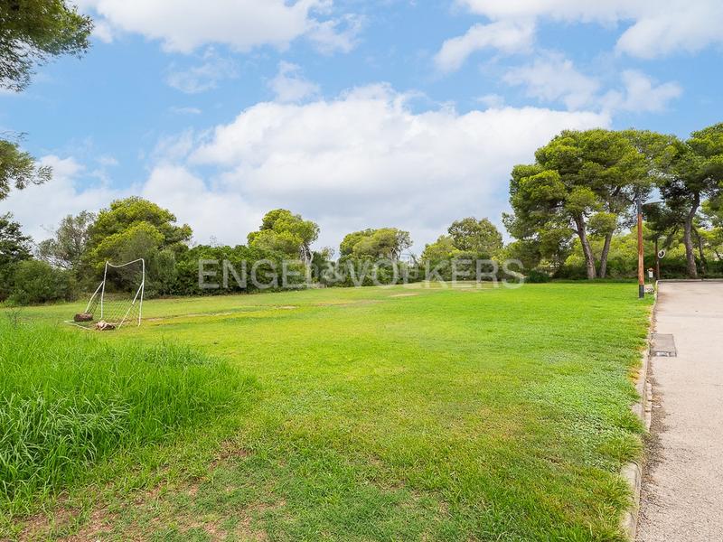 Foto 5b6abef0-9139-42f7-871a-f77143211f00. Lloguer casa amb calefacció aparcament piscina a Valencia