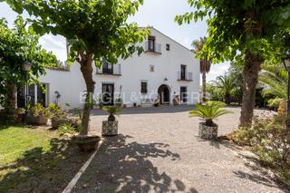 Casa a San Antonio de Benagéber. Maravillosa casa unifamiliar en san antonio de benageber
