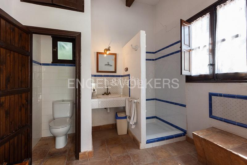Foto 2149a6e2-2f5a-4434-8807-dc1ba44b7085. Casa maravillosa casa unifamiliar en san antonio de benageber en San Antonio de Benagéber