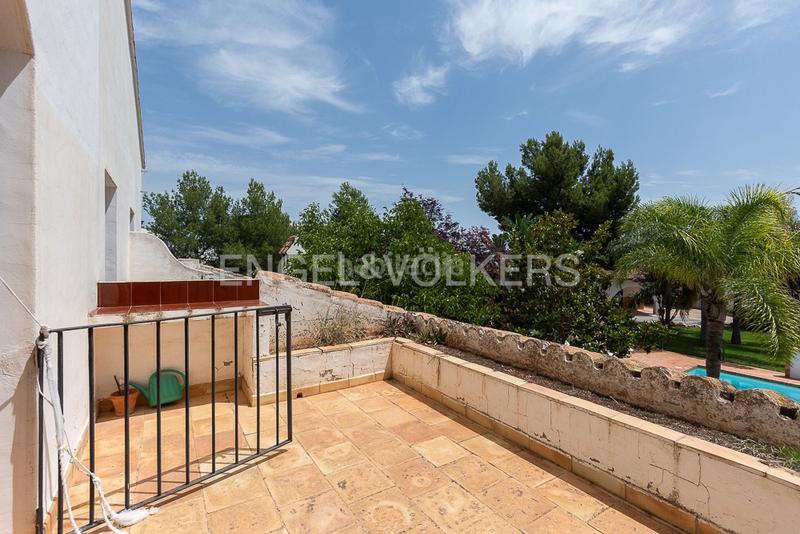 Foto b076c3d7-31d0-4afe-a3c6-2869ef72a48b. Casa maravillosa casa unifamiliar en san antonio de benageber en San Antonio de Benagéber