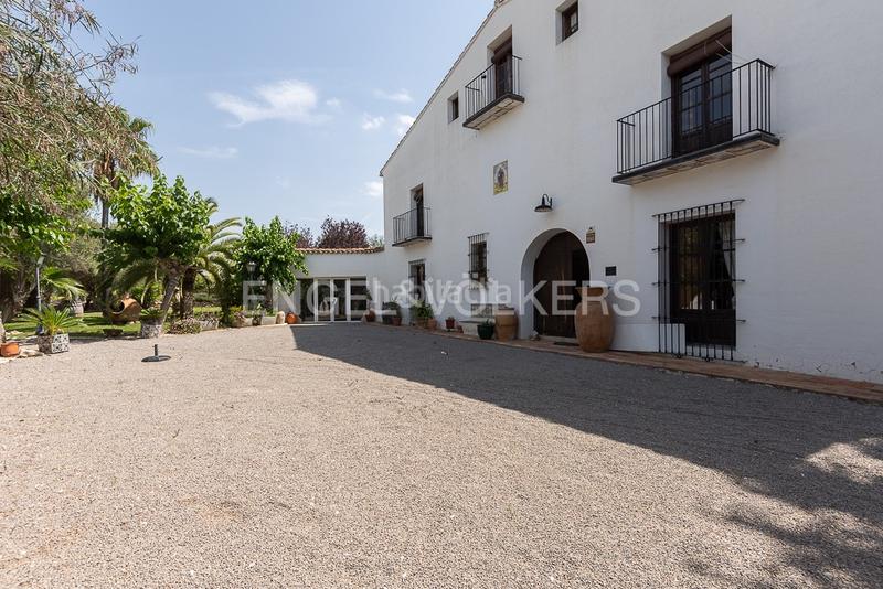 Foto c67f6221-5164-4d69-b6c5-cf545fc40598. Casa maravillosa casa unifamiliar en san antonio de benageber en San Antonio de Benagéber