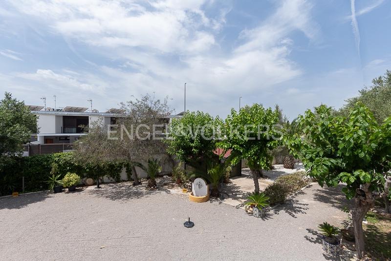 Foto c9d2c775-48cd-4cd7-95b1-ab913c792916. Casa maravillosa casa unifamiliar en san antonio de benageber en San Antonio de Benagéber