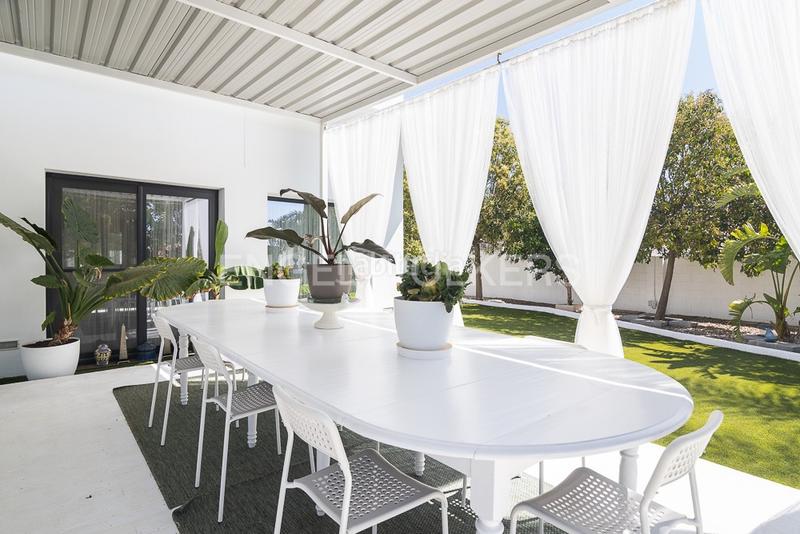 Foto 5005a817-4349-4667-ad64-63744032a0b4. Casa moderna casa en una planta en torres de portacoeli villa de lujo en Serra