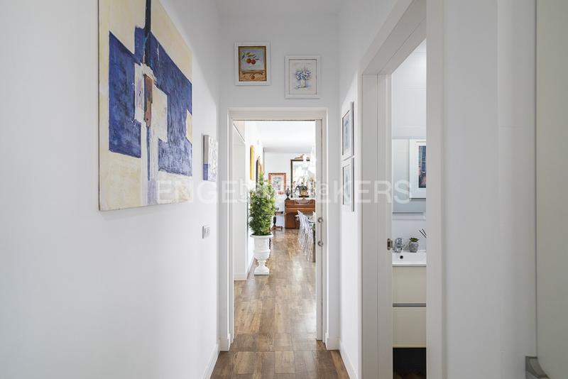 Foto d2cc1bd8-568e-4ad4-bd6a-3784da297572. Casa moderna casa en una planta en torres de portacoeli villa de lujo en Serra