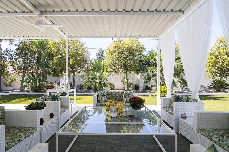 Foto e251530d-4158-4733-92a8-30dd0937872b. Casa moderna casa en una planta en torres de portacoeli villa de lujo en Serra