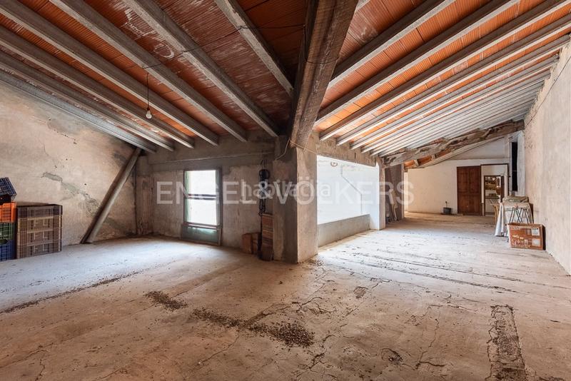 Foto 0768267c-f55d-4f71-8e70-ddd6d7f33a53. Casa amb calefacció aparcament a Carcaixent