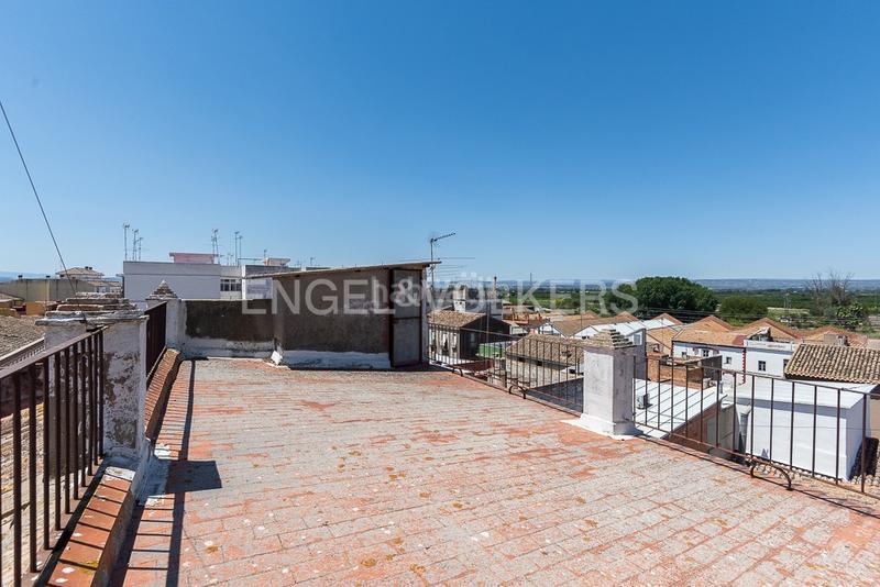 Foto 1fc9d6b0-aebe-40fa-bf9c-4e97144664a4. Casa amb calefacció aparcament a Carcaixent