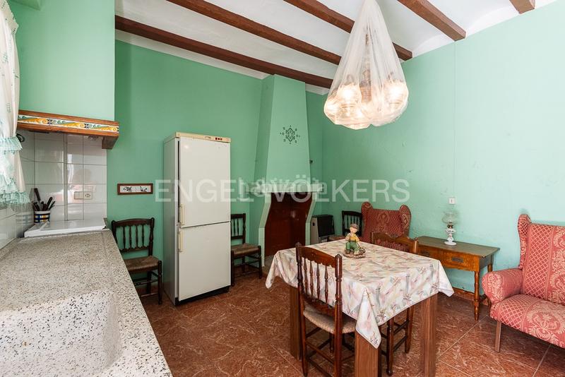Foto 407cc518-feba-46c8-8661-6132e9063629. Casa amb calefacció aparcament a Carcaixent