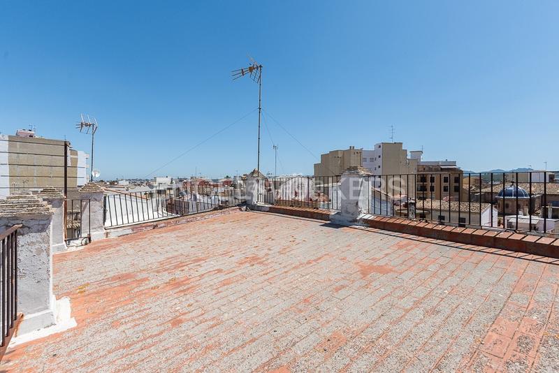 Foto 4a7480a7-f90d-4043-a6b7-0616578ee072. Casa amb calefacció aparcament a Carcaixent