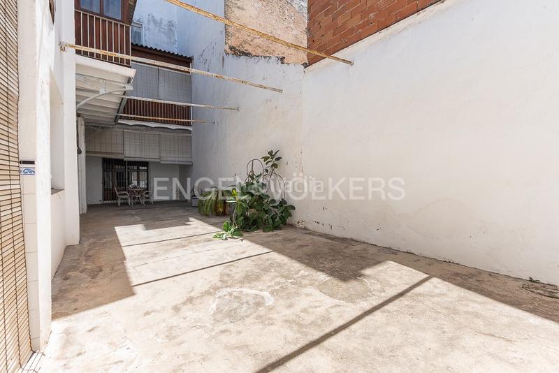 Foto bb539b87-0add-404a-b080-eb128853901c. Casa amb calefacció aparcament a Carcaixent