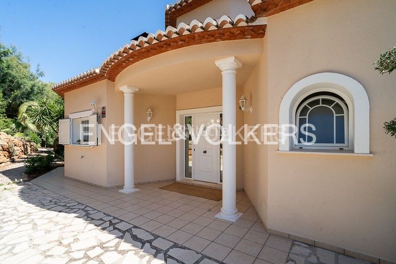 Foto 77c7b1b9-e4d2-4c23-b1a4-4e7f809cfb2c. Casa amb calefacció a La Sella Pedreguer