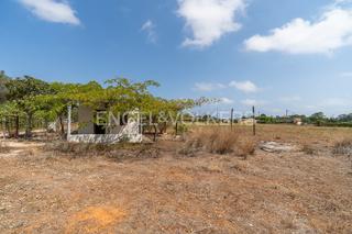 Terreny residencial a La Xara-La Sella. Terreno grande con finca rustica beniadla