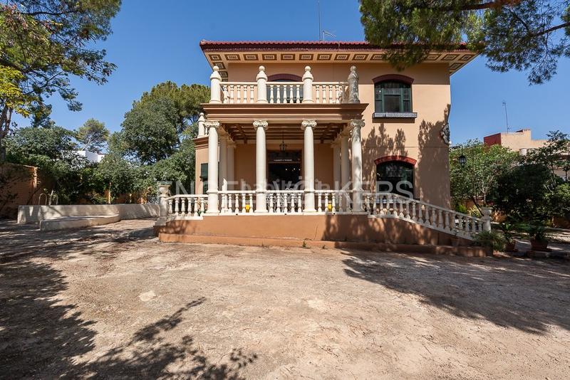 Foto 87bcc914-8dec-41fa-87b6-540a96a3987c. Haus mit heizung parking pool in Centro Bétera