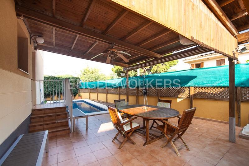 Foto f6c4cbcc-3ae4-4b45-8b6b-7a6c2042ad3c. Casa amb calefacció piscina a Els Terrers Benicasim / Benicàssim
