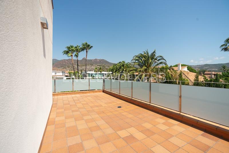 Foto 1589871c-0d96-4cb9-bd6a-732e0d3a27b1. Maison avec chauffage piscine dans Pueblo Benicasim / Benicàssim