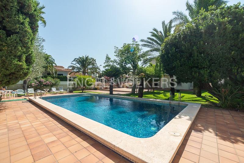 Foto a0d96674-4703-406c-a7b5-e68a42a1bcaa. Maison avec chauffage piscine dans Pueblo Benicasim / Benicàssim
