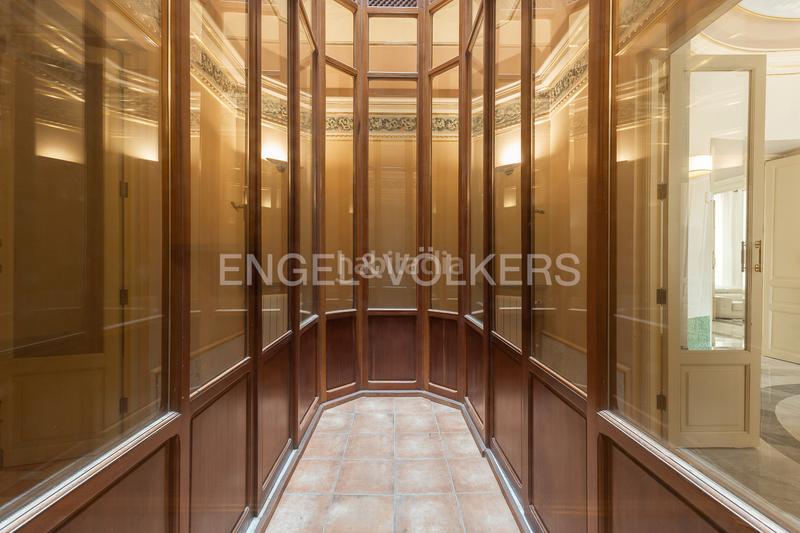 Foto 12ab42e1-e13c-4aec-a307-6b017e76caea. Alquiler apartamento magnífico palacete en el mercat central en Valencia