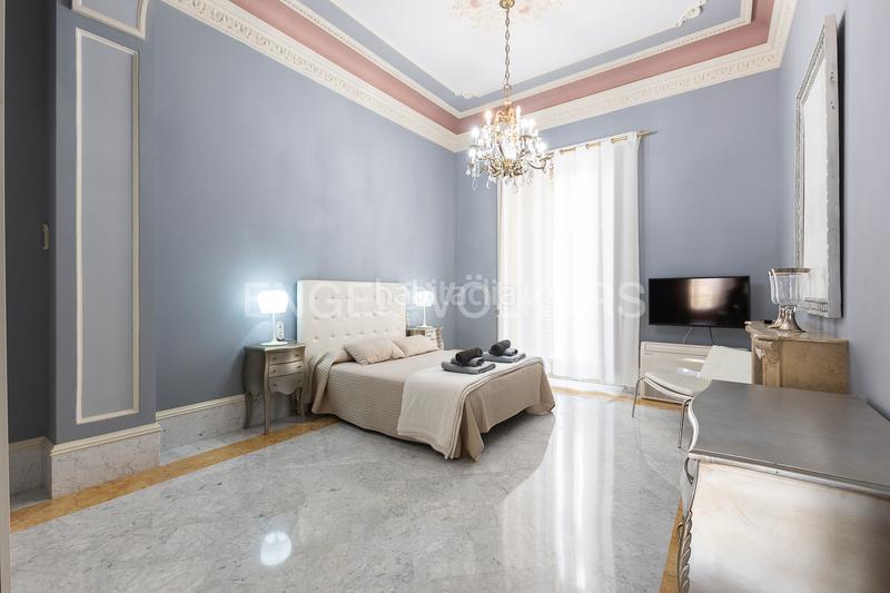 Foto 9ac4d0f5-84c4-48ff-83e7-a4ab66de773d. Alquiler apartamento magnífico palacete en el mercat central en Valencia