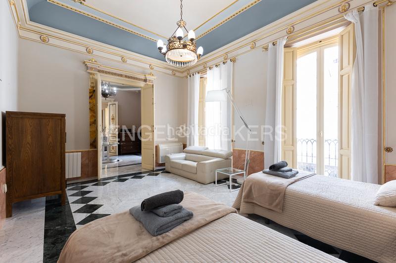 Foto ac64598c-688b-4957-84d3-402f8ee801a6. Alquiler apartamento magnífico palacete en el mercat central en Valencia