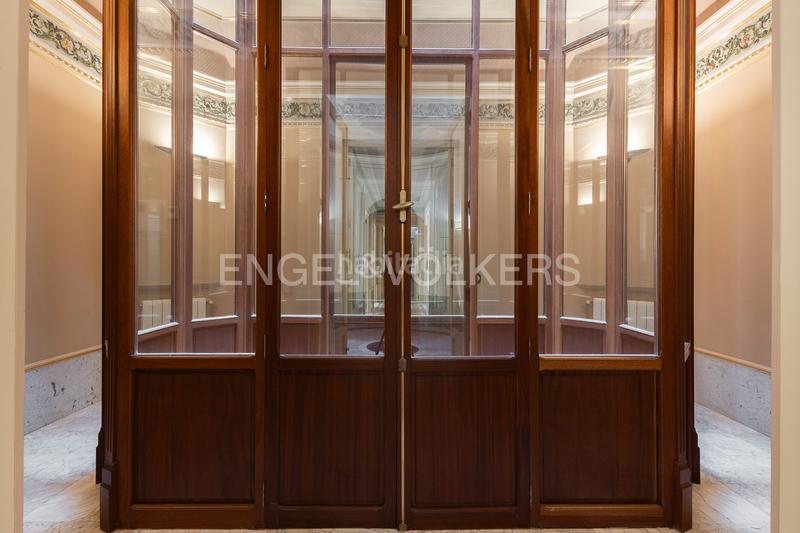 Foto e58c6beb-5fb2-4e6f-96d6-109be9515320. Alquiler apartamento magnífico palacete en el mercat central en Valencia