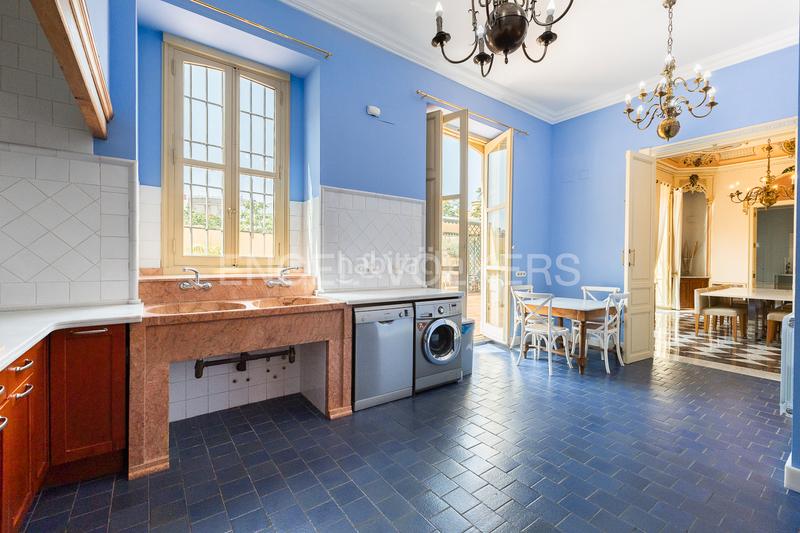 Foto 9c70fc70-466c-4eb4-9aef-eb42a568f4be. Location appartement avec chauffage parking dans El Carme Valencia