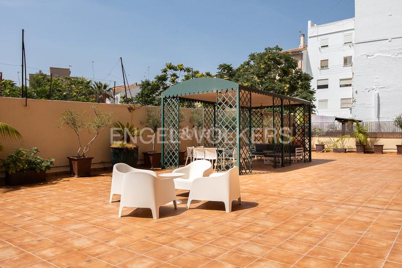 Foto d79b708a-27ba-4c1a-9c01-f9d10e63694f. Location appartement avec chauffage parking dans El Carme Valencia