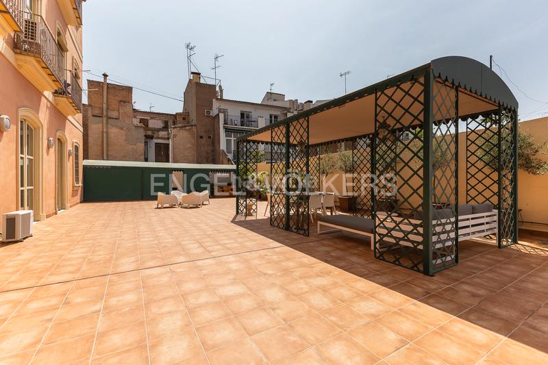 Foto 272a2ef1-3b81-4353-9e94-4f8c846c3575. Rent apartment with heating parking in El Carme Valencia