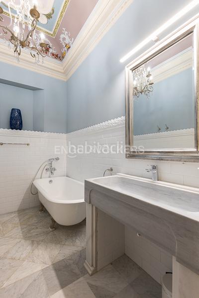 Foto a1abb818-d917-4654-9ae0-df66ed903ece. Rent apartment with heating parking in El Carme Valencia