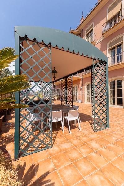 Foto c45e357f-19b0-4c9f-91c2-14f58c8f51c5. Rent apartment with heating parking in El Carme Valencia