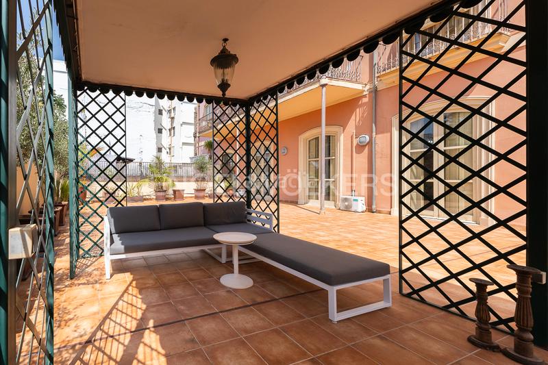 Foto ef81e39f-82a0-4569-87c7-8feb43cf2285. Rent apartment with heating parking in El Carme Valencia