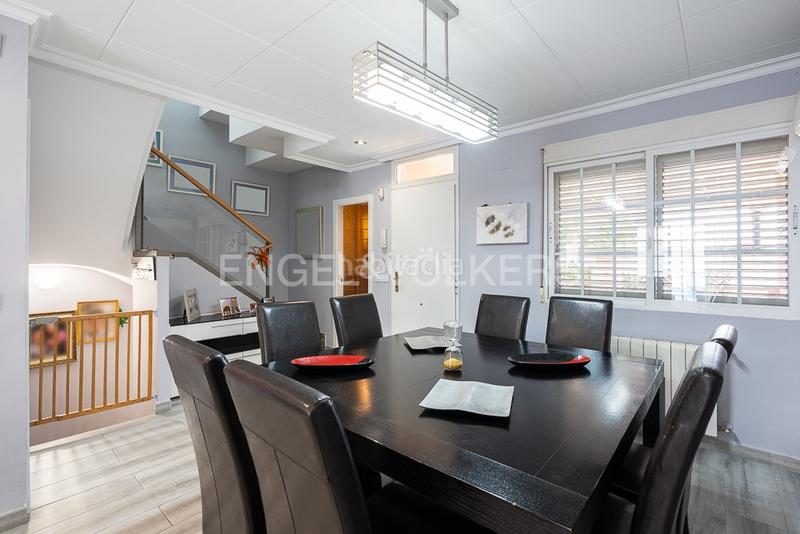 Foto 080b6503-4c47-4a85-898b-17c96dd1a2af. Casa  pareada con terraza y dos plazas de garaje proxima a playa patacona y playa malvarrosa en Valencia