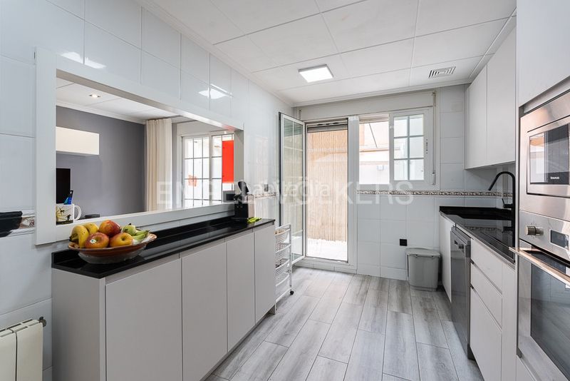 Foto 13401366-437f-4f64-8919-78ed0099ffda. Casa amb calefacció aparcament a Malva Rosa Valencia