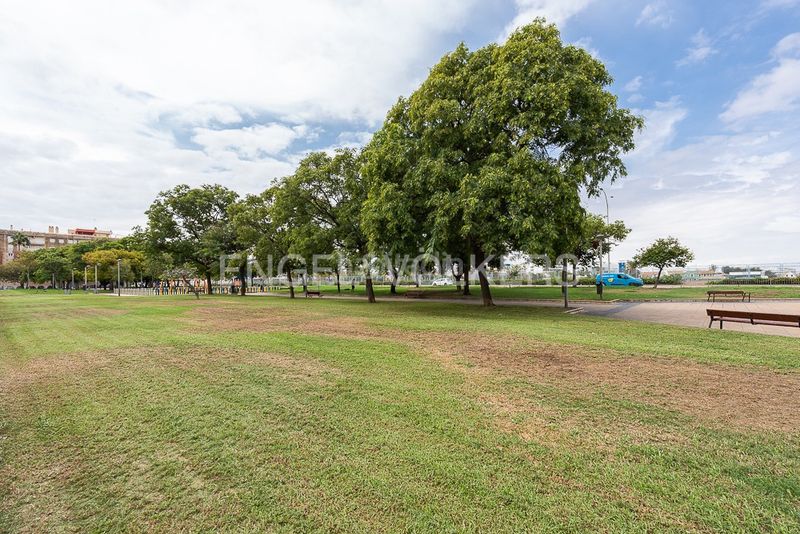 Foto b74eafc2-82bf-4254-9f94-3a0966c11115. Casa amb calefacció aparcament a Malva Rosa Valencia