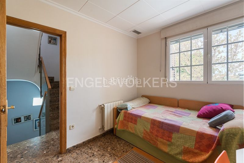 Foto e59ec9c2-1ab8-493a-b71e-a17cf2bf597e. Casa amb calefacció aparcament a Malva Rosa Valencia