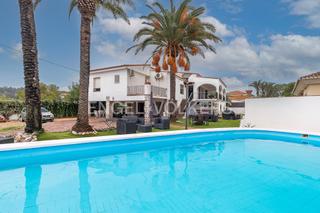 Casa a Carcaixent. Unifamiliar con piscina y excelente ubicación en carcaixent