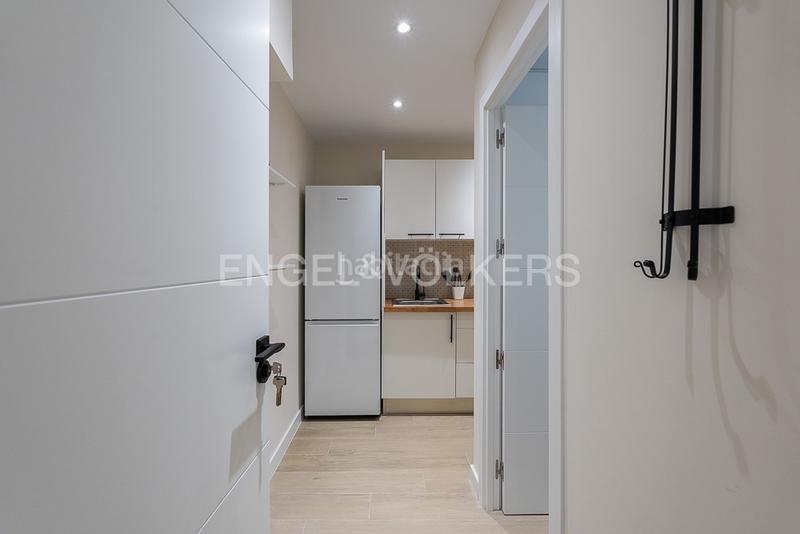 Foto 3c5b4da9-5a08-4bad-8ee7-69a16e904059. Rent apartment with heating in Ciutat Jardí Valencia