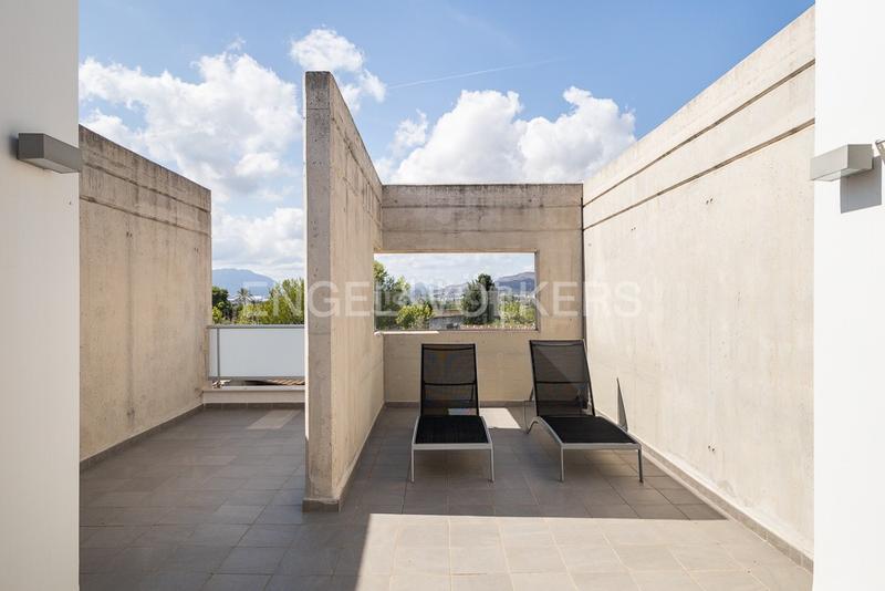 Foto 3d2f3d89-ed33-482d-97f8-75ebd374f338. Casa adosado de playa con vistas al mar en Daimús