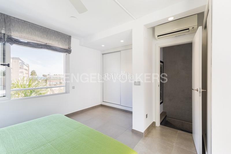 Foto f5ef2126-1788-4dbe-b6bc-12b3c0b3faf3. Casa adosado de playa con vistas al mar en Daimús